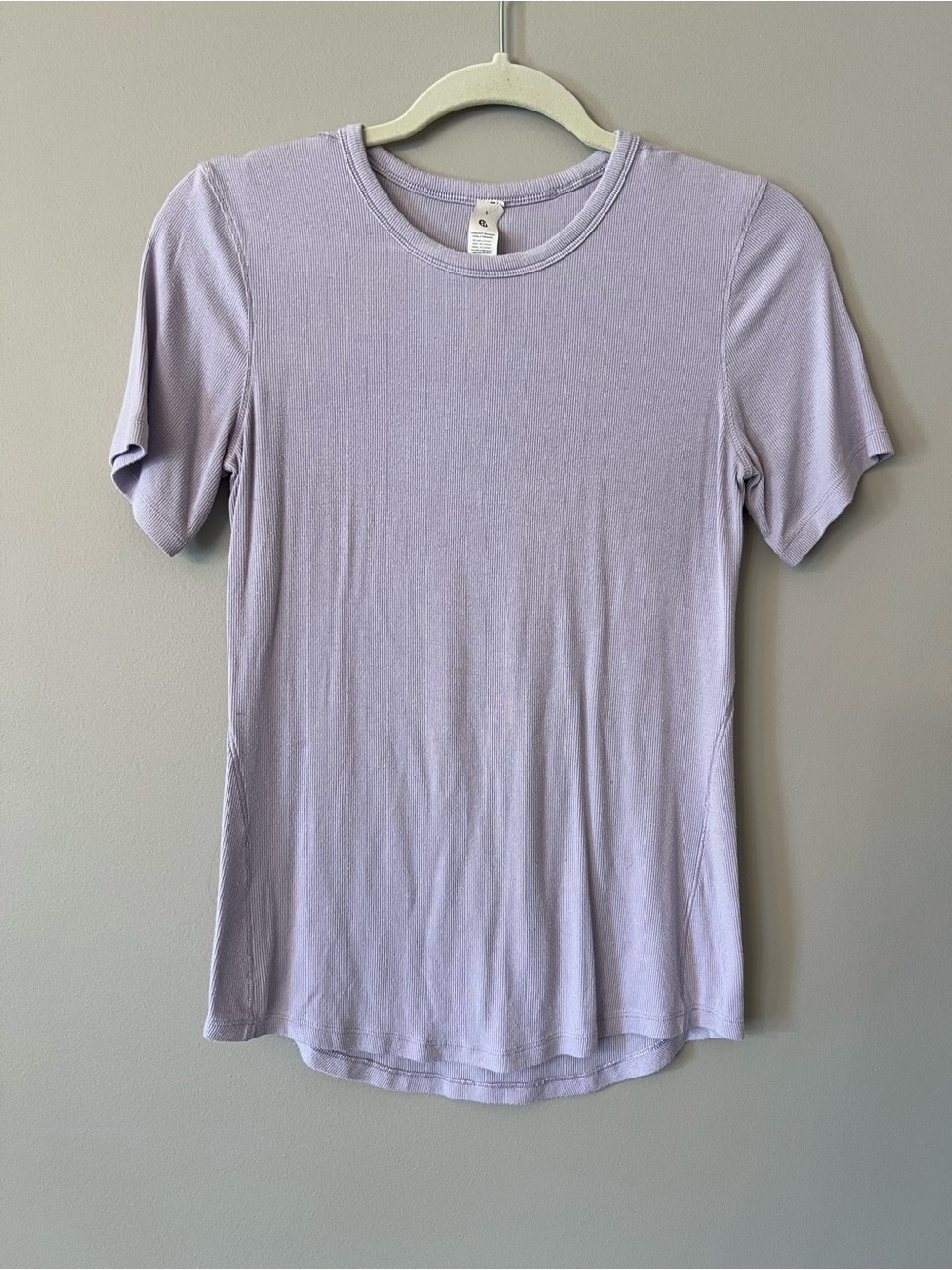 lululemon athletica Lavender Short Sleeve Crewneck Tee